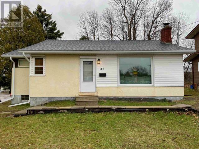 116 Melvin Ave, House detached with 2 bedrooms, 1 bathrooms and null parking in Thunder Bay ON | Image 1