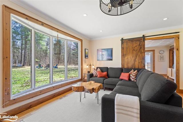 4478 Southwood Road, House detached with 4 bedrooms, 2 bathrooms and 10 parking in Muskoka Lakes ON | Image 6