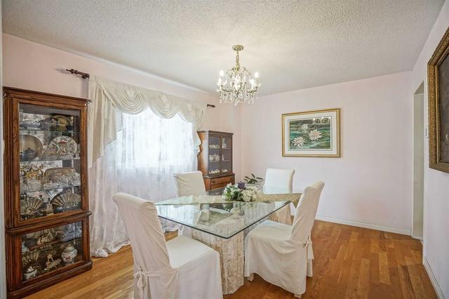 4405 Heathgate Cres, House detached with 4 bedrooms, 4 bathrooms and 4 parking in Mississauga ON | Image 2