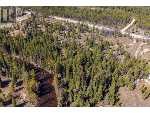 6580 Hwy 33 Hwy, House detached with 4 bedrooms, 2 bathrooms and 400 parking in Kootenay Boundary E BC | Image 27