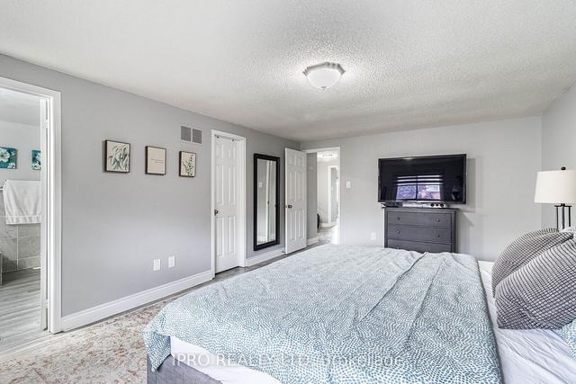 29 Cheviot Cres, House detached with 4 bedrooms, 4 bathrooms and 6 parking in Brampton ON | Image 24