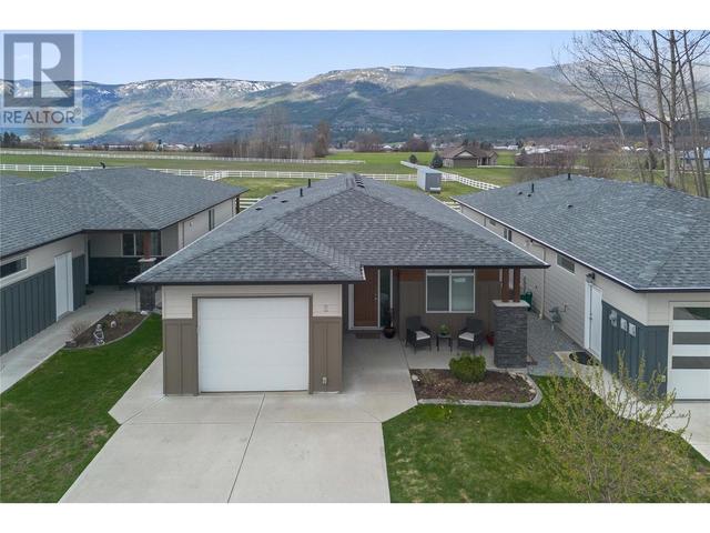 2 - 1611 10 Street Sw, House detached with 3 bedrooms, 2 bathrooms and 3 parking in Salmon Arm BC | Image 1