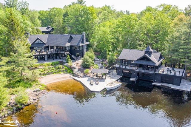 1032 The Tom Wroe Rd, House detached with 4 bedrooms, 4 bathrooms and null parking in Muskoka Lakes ON | Image 12