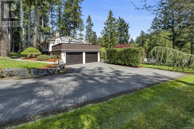 5557 Old West Saanich Rd, House detached with 5 bedrooms, 4 bathrooms and 500 parking in Saanich BC | Image 63