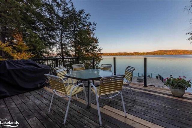 1103 Sugar Bush Rd, House detached with 4 bedrooms, 2 bathrooms and 6 parking in Lake of Bays ON | Image 4