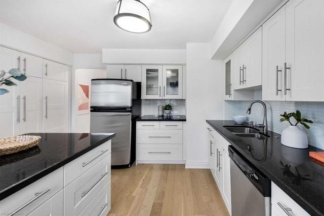 A - 901 Adelaide St W, Condo with 2 bedrooms, 3 bathrooms and 2 parking in Toronto ON | Image 13