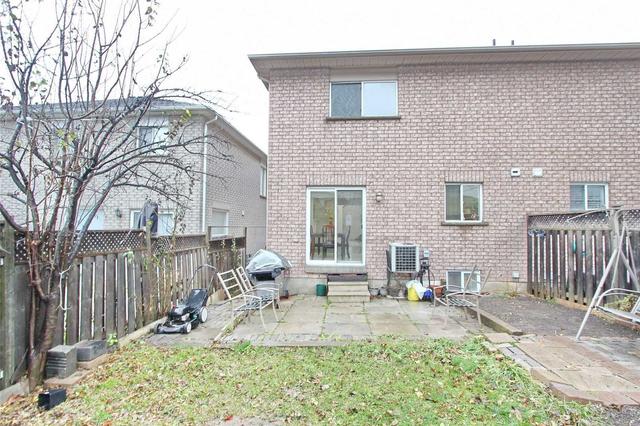 25 Corkwood Cres, House semidetached with 4 bedrooms, 4 bathrooms and 4 parking in Vaughan ON | Image 28
