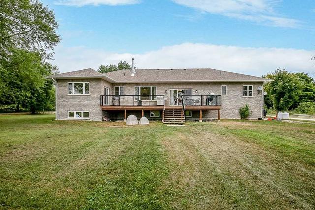 1561 Flos Rd 8 W, House detached with 3 bedrooms, 4 bathrooms and 50 parking in Springwater ON | Image 20