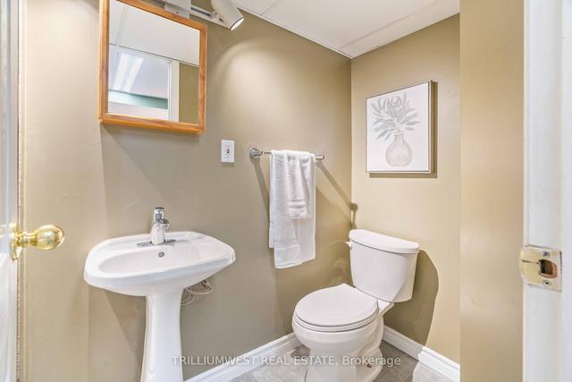 465 East Ave, House detached with 2 bedrooms, 2 bathrooms and 2 parking in Kitchener ON | Image 19