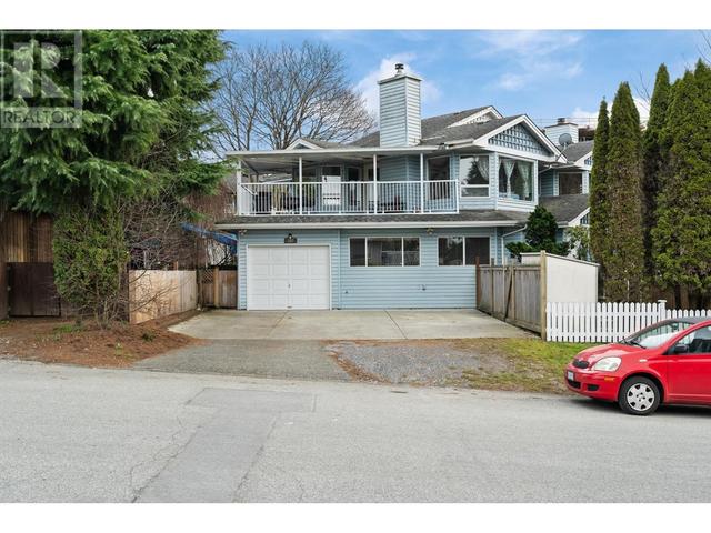 332 St. Patrick's Avenue, House detached with 3 bedrooms, 3 bathrooms and 3 parking in North Vancouver BC | Image 18