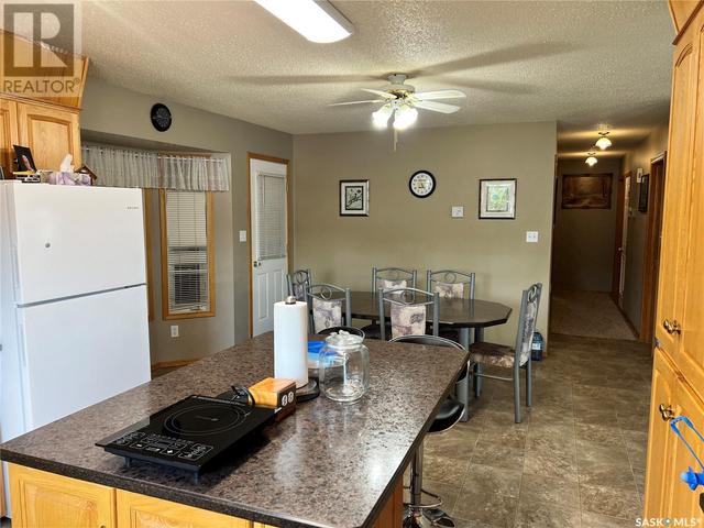 905 21st St, House detached with 4 bedrooms, 2 bathrooms and null parking in Humboldt SK | Image 14