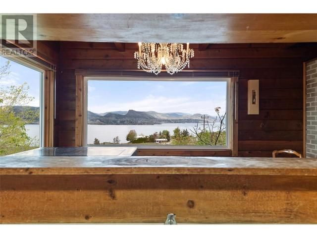 1850 Naramata Road, House detached with 3 bedrooms, 1 bathrooms and 4 parking in Penticton BC | Image 6