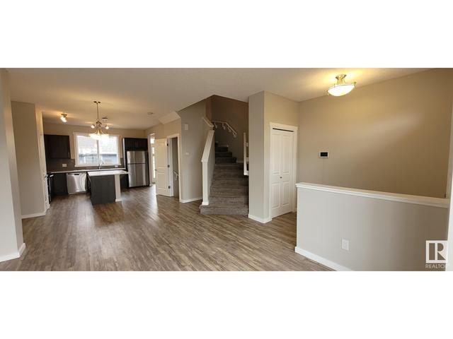 1911 24 St Nw, House attached with 4 bedrooms, 3 bathrooms and null parking in Edmonton AB | Image 3
