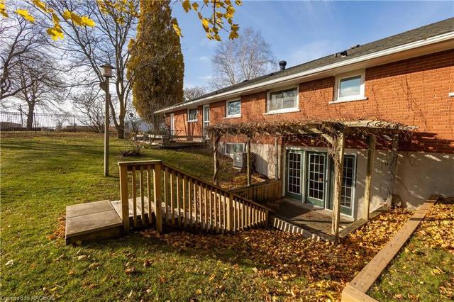 251 2nd Street, House detached with 3 bedrooms, 2 bathrooms and 11 parking in Hanover ON | Image 40