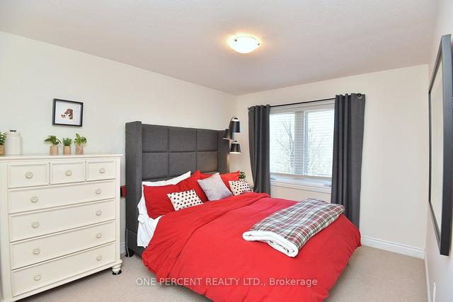 3 - 2 Oceanic Dr, House attached with 3 bedrooms, 3 bathrooms and 3 parking in Hamilton ON | Image 16
