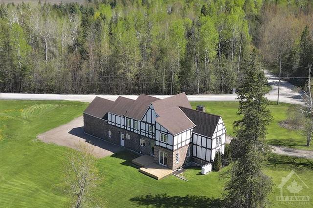 2855 Ashton Station Rd, House detached with 3 bedrooms, 4 bathrooms and 10 parking in Ottawa ON | Image 26