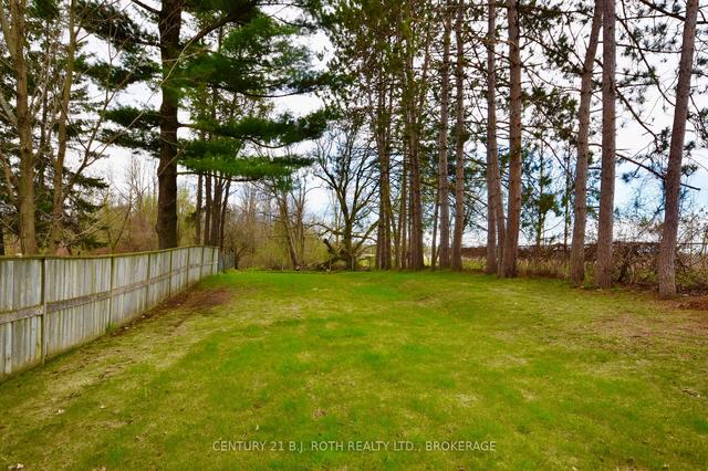 5584 Highway 12, House detached with 3 bedrooms, 2 bathrooms and 8 parking in Ramara ON | Image 37