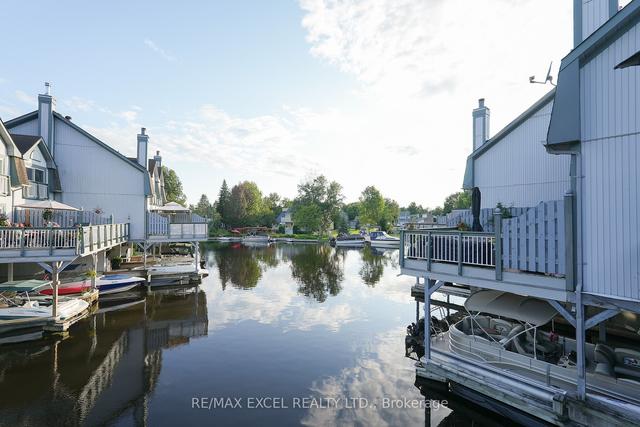 11 - 30 Laguna Pky, Townhouse with 3 bedrooms, 4 bathrooms and 1 parking in Ramara ON | Image 1