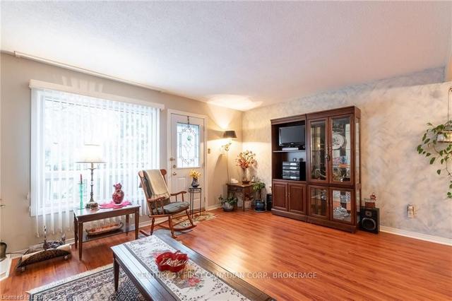 57 - 166 Southdale Rd W, House attached with 3 bedrooms, 2 bathrooms and 1 parking in London ON | Image 5