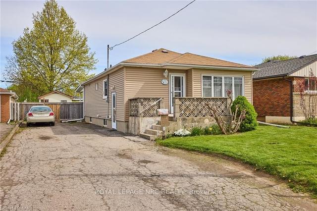 66 Rose Ave, House detached with 3 bedrooms, 2 bathrooms and 6 parking in Thorold ON | Image 1