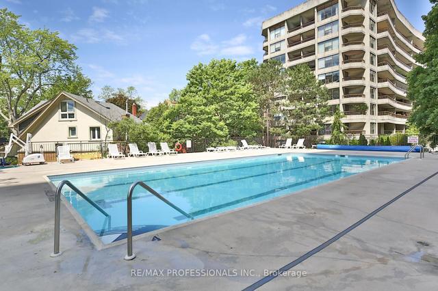 1512 - 100 Quebec Ave, Condo with 3 bedrooms, 2 bathrooms and 2 parking in Toronto ON | Image 31