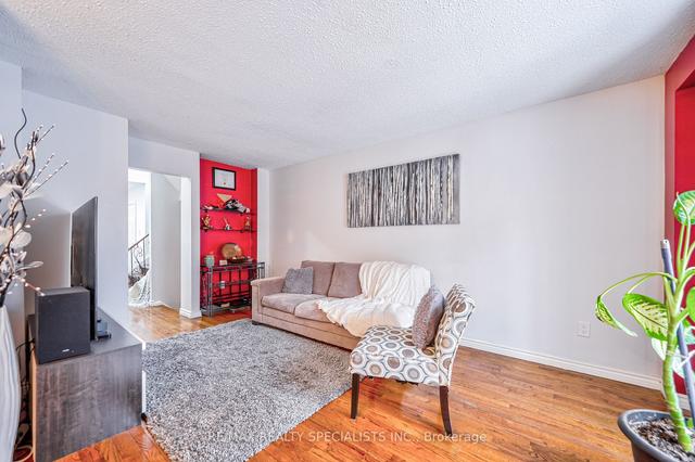 60 Enmount Dr, Townhouse with 3 bedrooms, 2 bathrooms and 2 parking in Brampton ON | Image 29