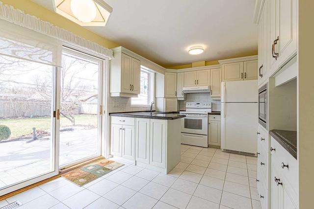 5191 Meadowhill Rd, House detached with 3 bedrooms, 2 bathrooms and 3 parking in Burlington ON | Image 6
