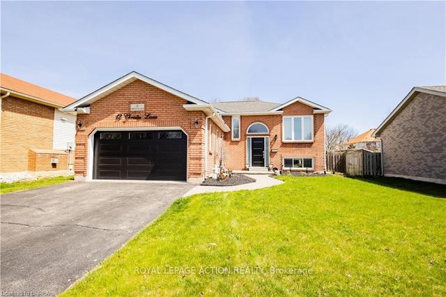 12 Christie Ln, House detached with 3 bedrooms, 2 bathrooms and 3 parking in Brantford ON | Image 1