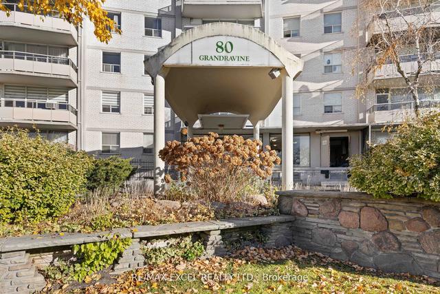 616 - 80 Grandravine Dr, Condo with 3 bedrooms, 1 bathrooms and 1 parking in Toronto ON | Image 1