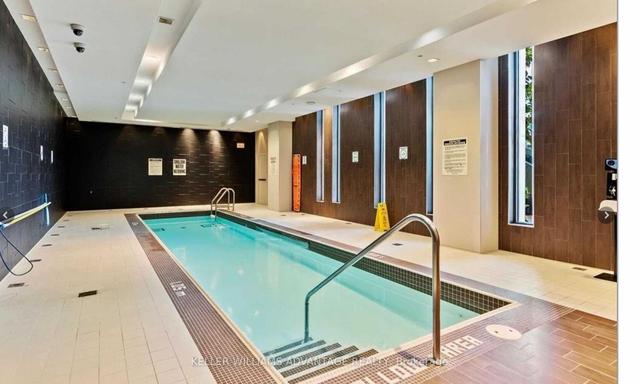525 - 35 Brian Peck Cres, Condo with 2 bedrooms, 2 bathrooms and 2 parking in Toronto ON | Image 10