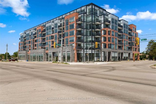425 - 681 Yonge St, Condo with 2 bedrooms, 2 bathrooms and 1 parking in Barrie ON | Image 1
