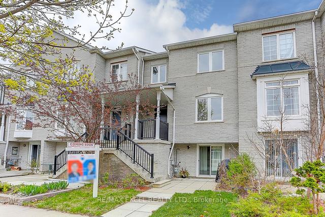 92 Sunway Sq, House attached with 3 bedrooms, 4 bathrooms and 3 parking in Markham ON | Image 12