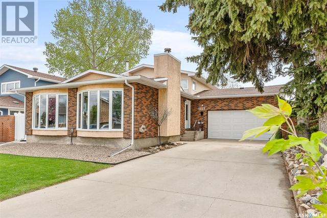 1223 Maybery Cres, House detached with 4 bedrooms, 3 bathrooms and null parking in Moose Jaw SK | Image 2
