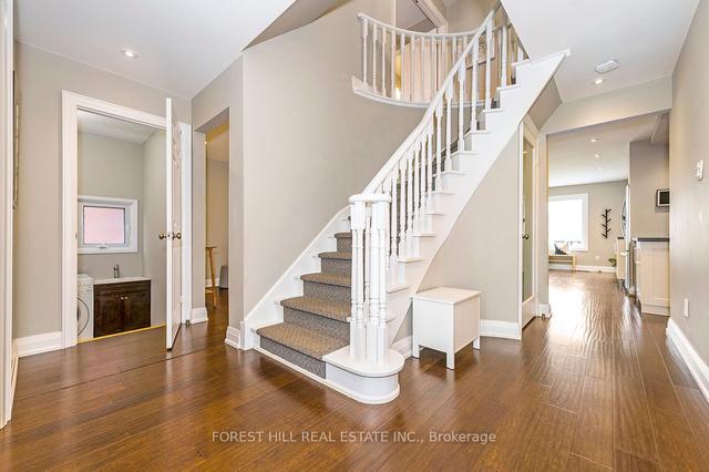 1030 Hedge Dr, House detached with 4 bedrooms, 4 bathrooms and 6 parking in Mississauga ON | Image 23