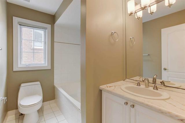365 Princess Ave, House detached with 5 bedrooms, 7 bathrooms and 6 parking in Toronto ON | Image 21