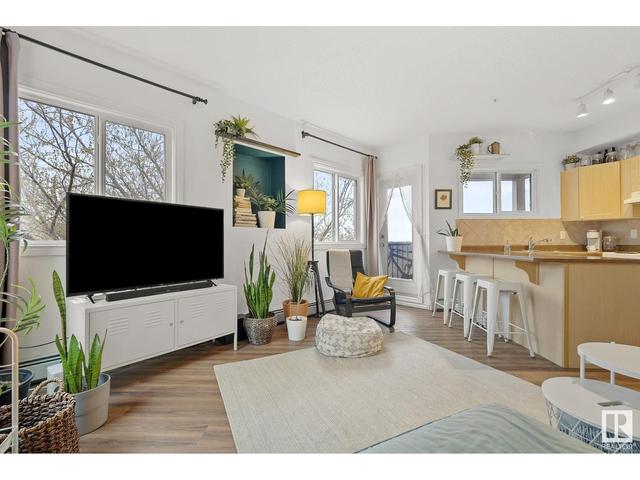 302 - 10118 95 St Nw, Condo with 2 bedrooms, 2 bathrooms and 1 parking in Edmonton AB | Image 13
