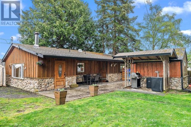 6673 Lincroft Rd, House detached with 2 bedrooms, 1 bathrooms and null parking in Sooke BC | Image 1