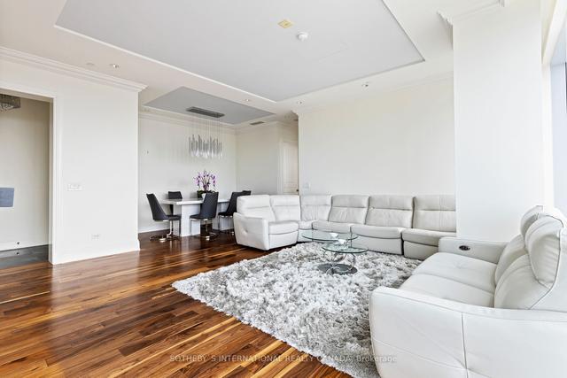 3802 - 183 Wellington St W, Condo with 2 bedrooms, 2 bathrooms and 1 parking in Toronto ON | Image 35