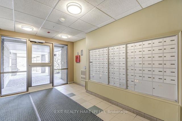 126 - 511 Gainsborough Rd, Condo with 2 bedrooms, 1 bathrooms and 1 parking in London ON | Image 34