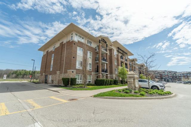 402 - 45 Kingsbury Sq, Condo with 2 bedrooms, 1 bathrooms and 1 parking in Guelph ON | Image 6
