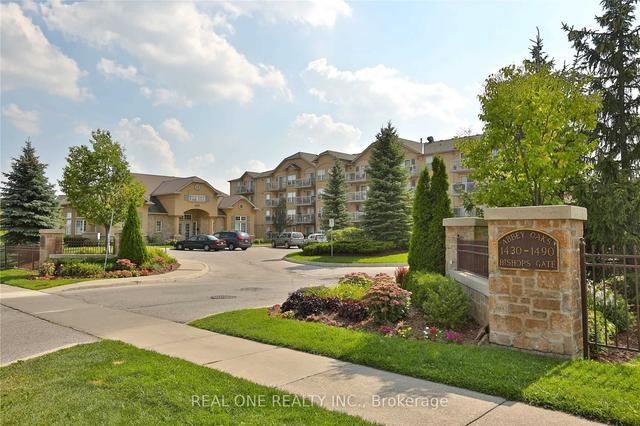 212 - 1460 Bishops Gate, Condo with 3 bedrooms, 2 bathrooms and 3 parking in Oakville ON | Image 15