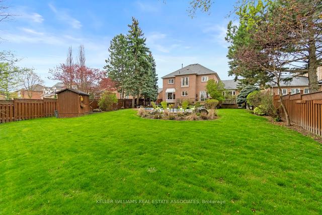 28 Viewmount Cres, House detached with 4 bedrooms, 3 bathrooms and 4 parking in Brampton ON | Image 26