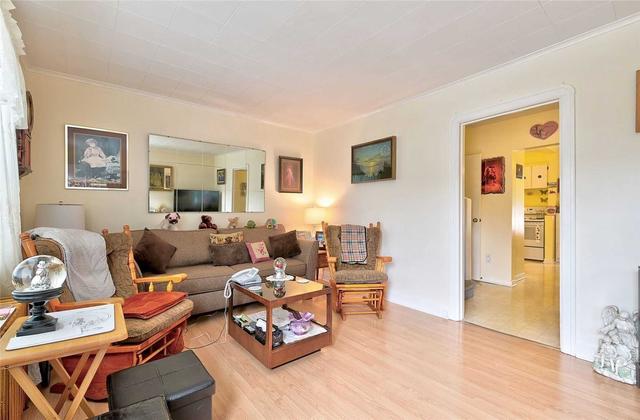 8 Savoy Ave, House detached with 2 bedrooms, 2 bathrooms and 2 parking in Toronto ON | Image 2