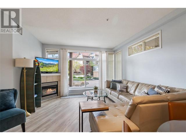349 - 1088 Sunset Dr, Condo with 2 bedrooms, 2 bathrooms and 1 parking in Kelowna BC | Image 5
