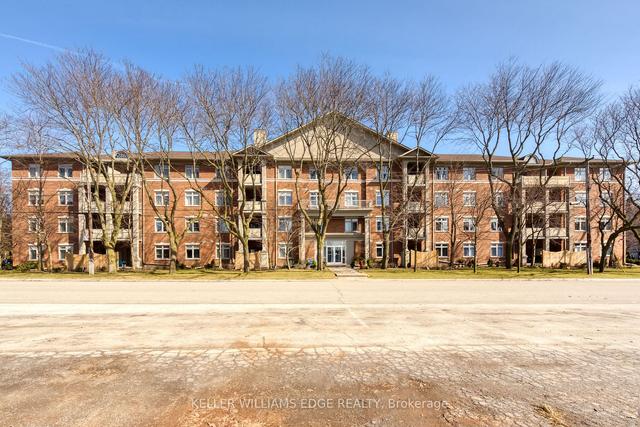 209 - 391 Plains Rd E, Condo with 2 bedrooms, 2 bathrooms and 2 parking in Burlington ON | Image 1