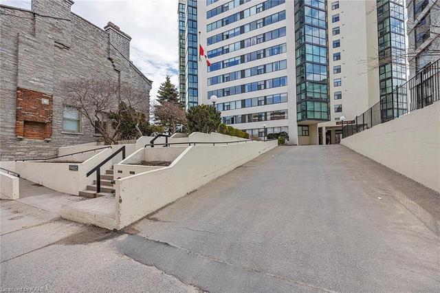 1005 - 185 Ontario St, House attached with 2 bedrooms, 2 bathrooms and 1 parking in Kingston ON | Image 23