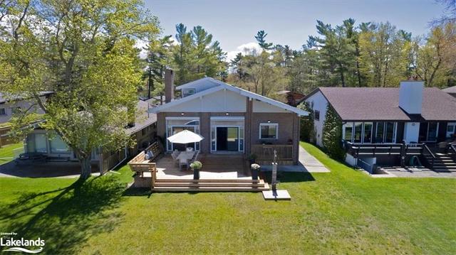 136 Shore Lane, House detached with 5 bedrooms, 3 bathrooms and 5 parking in Wasaga Beach ON | Image 22