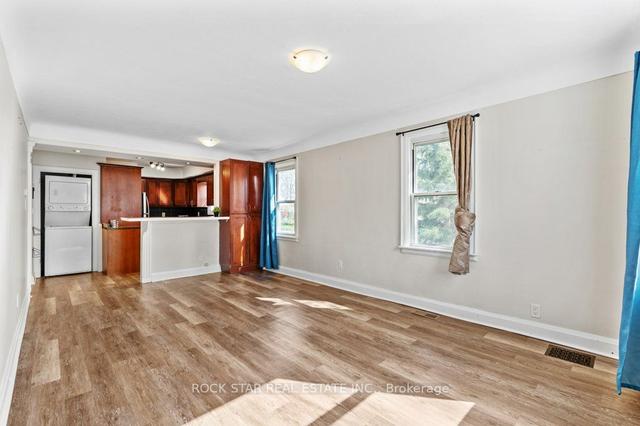 253 W 2nd St, House detached with 2 bedrooms, 2 bathrooms and 4 parking in Hamilton ON | Image 12