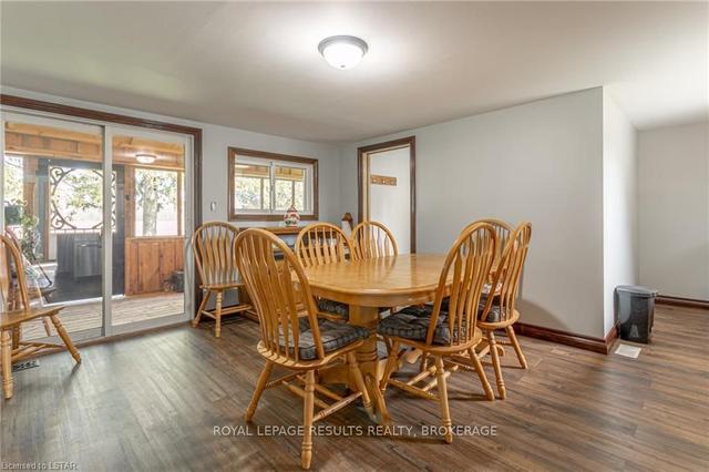 1614 1st Concession Rd, House detached with 2 bedrooms, 1 bathrooms and 6 parking in Norfolk County ON | Image 2