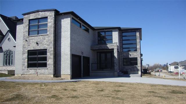 70 Edwin Dr, House detached with 4 bedrooms, 3 bathrooms and null parking in London ON | Image 3